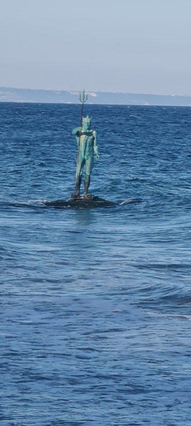 Neptun wacht bei jedem Wetter